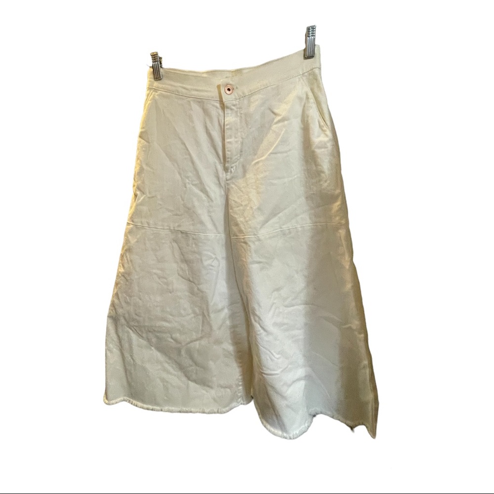 Off white flare crop pants - like new!